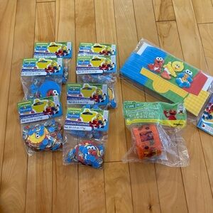 Baby Sesame Street Beggings Birthday Decorations Confetti and Streamer and Boxes